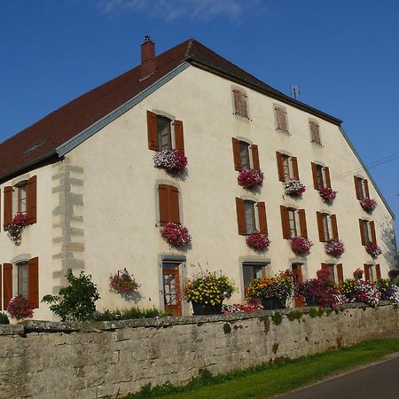 Le P'Tit Bonheur Chilly-sur-Salins Exterior photo