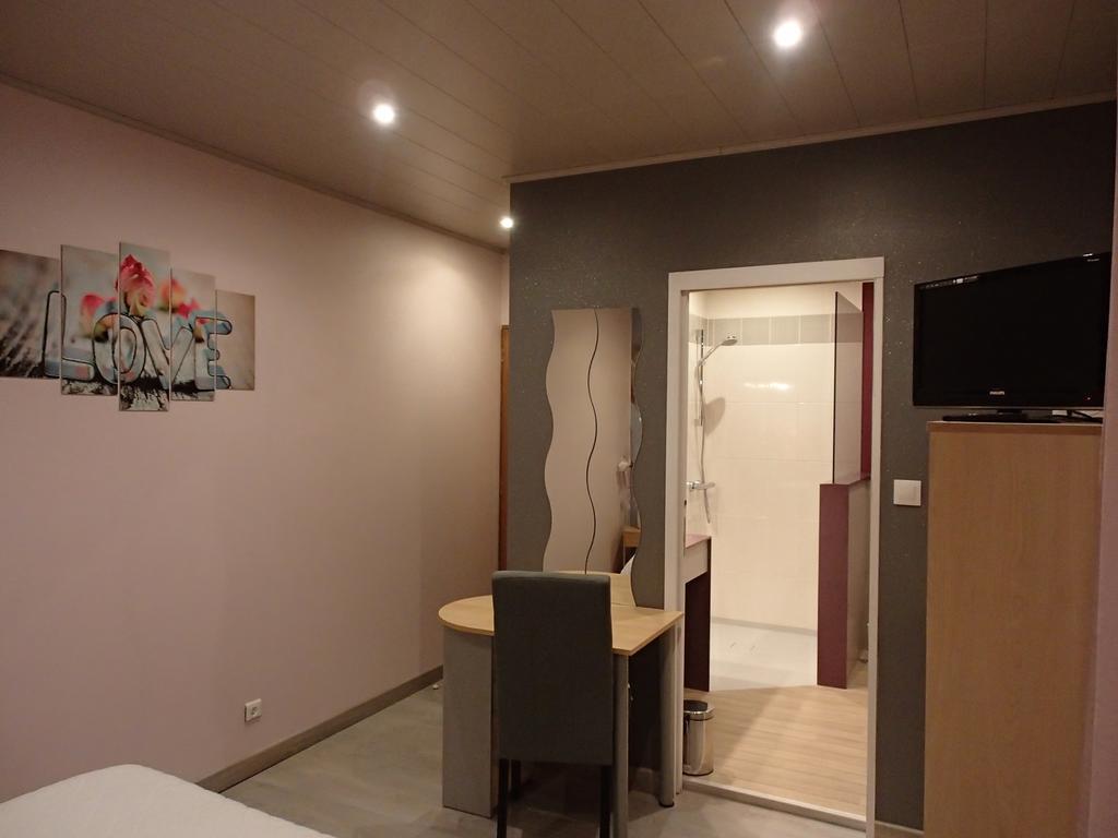 Le P'Tit Bonheur Chilly-sur-Salins Room photo