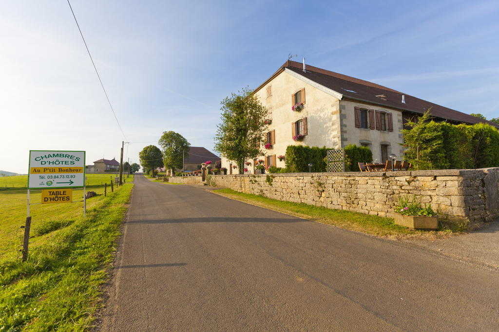 Le P'Tit Bonheur Chilly-sur-Salins Exterior photo