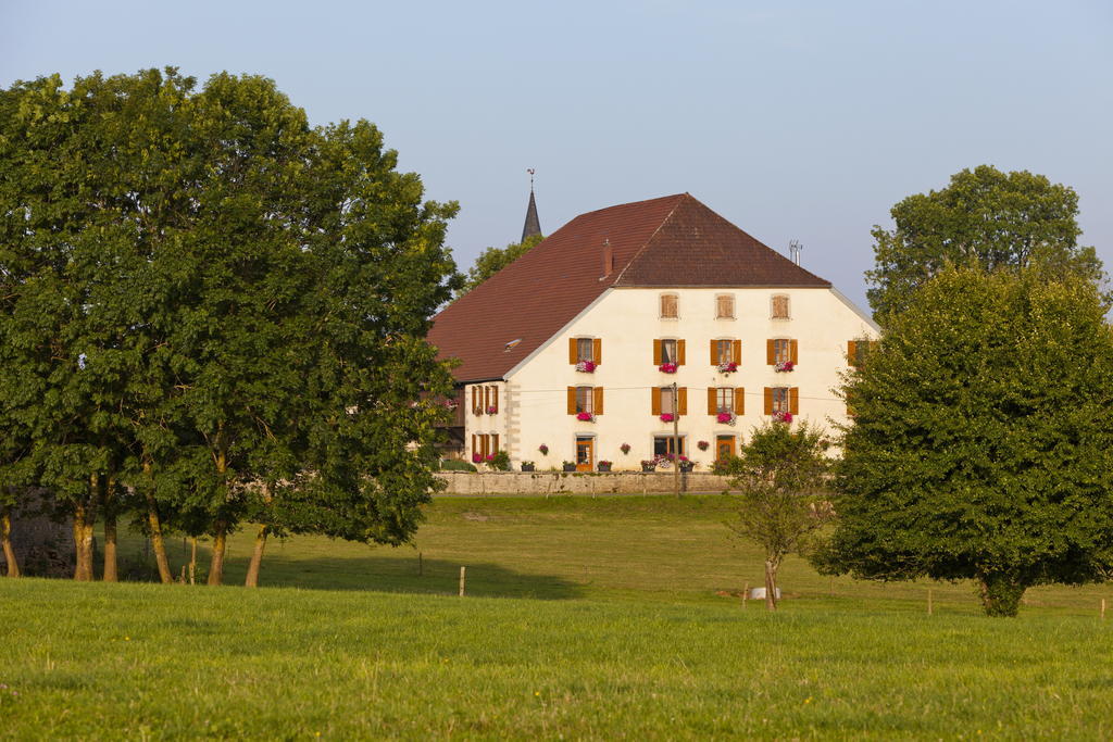 Le P'Tit Bonheur Chilly-sur-Salins Exterior photo
